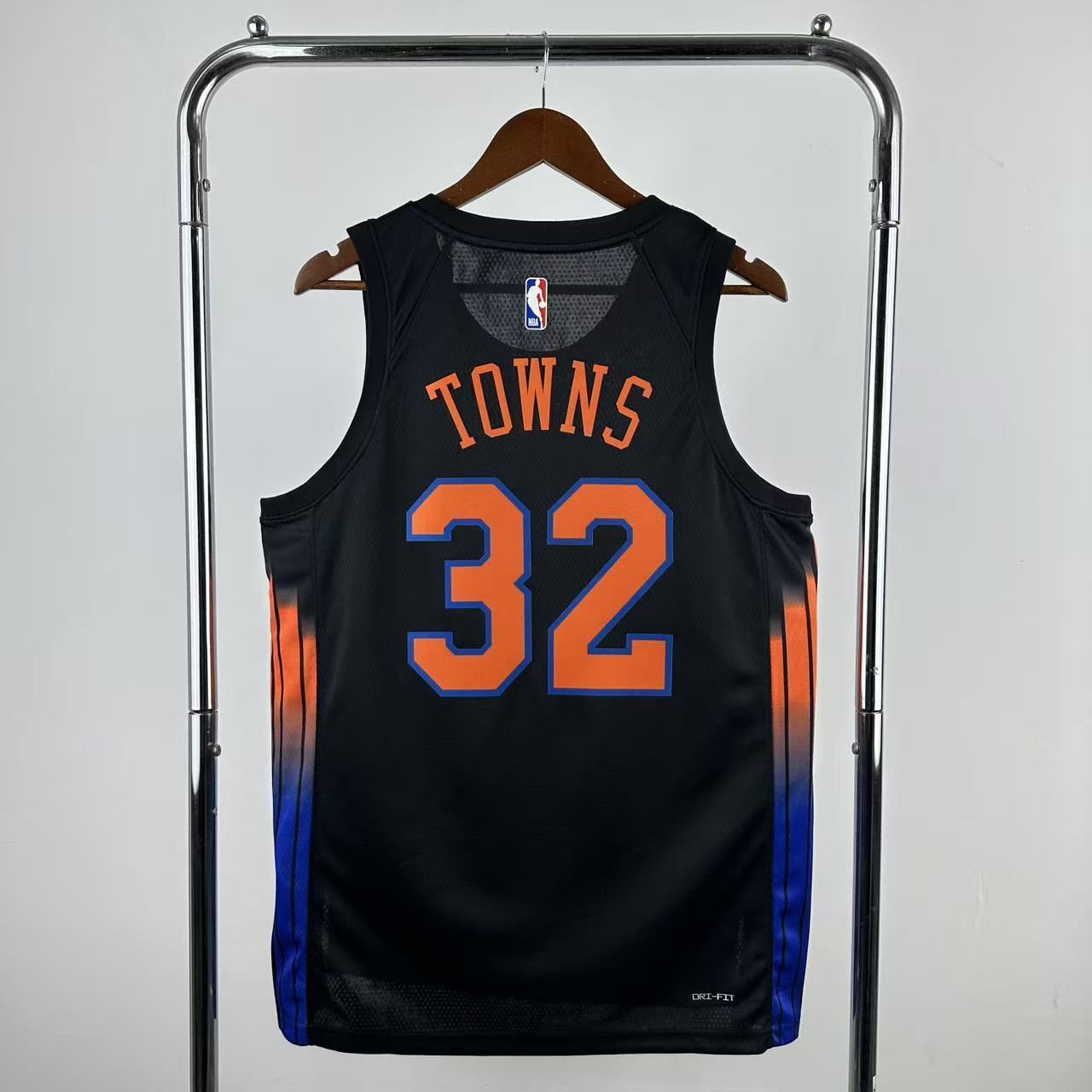 Men New York Knicks #32 Towns Black Season 2026 NBA Jersey->new york knicks->NBA Jersey